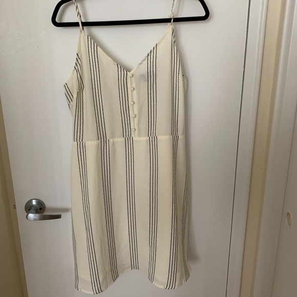 Dynamite Black and Beige Dress - Picture 1 of 2